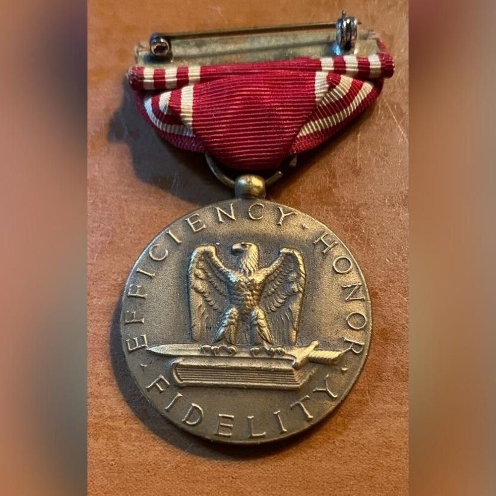 Vintage US Army Good Conduct Medal WWII Era Eagle Ribbon Efficiency Honor